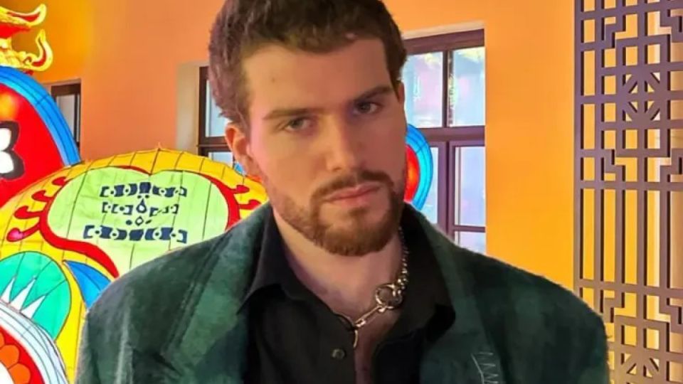 Лео Канделаки выпустил новый клип «Хватит»