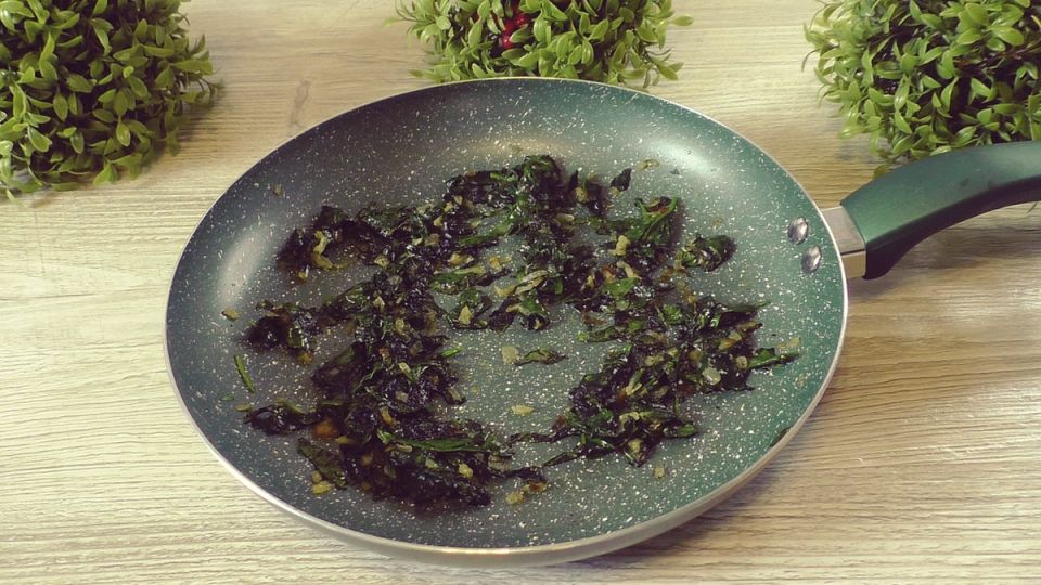 Слоёная закуска, которая украсит ваш новогодний стол