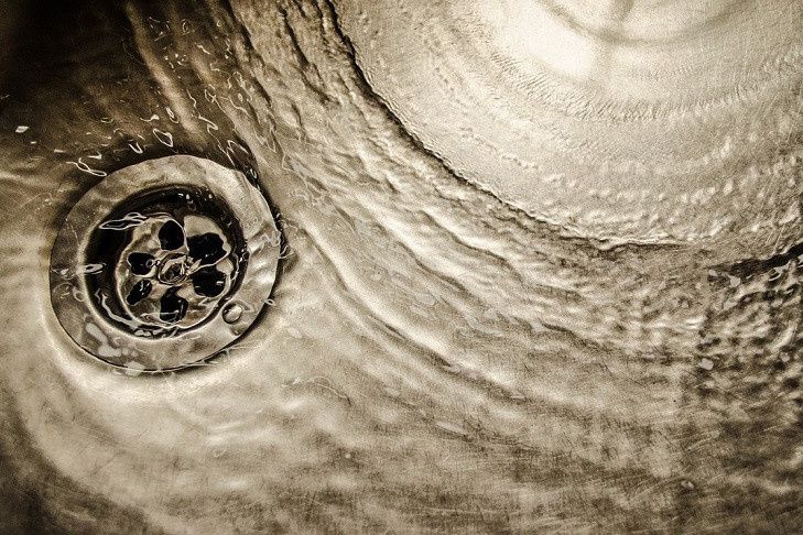 как канцелярская резинка спасет вашу сантехнику