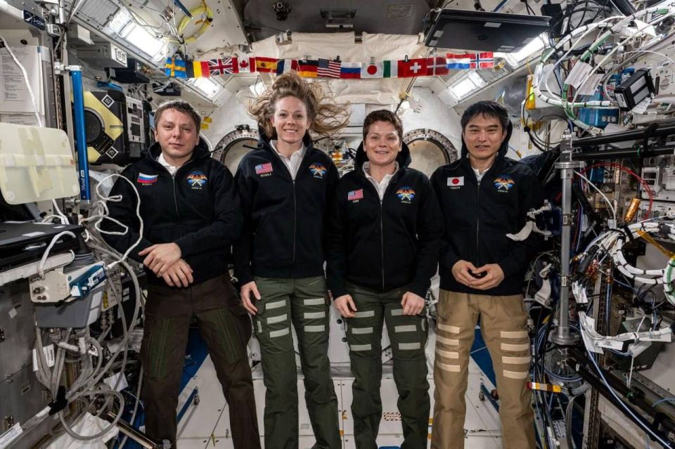  Crew Dragon              