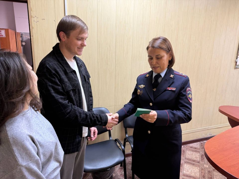 Сотрудники полиции оказывают содействие соотечественникам в добровольном переселении в Российскую Федерацию