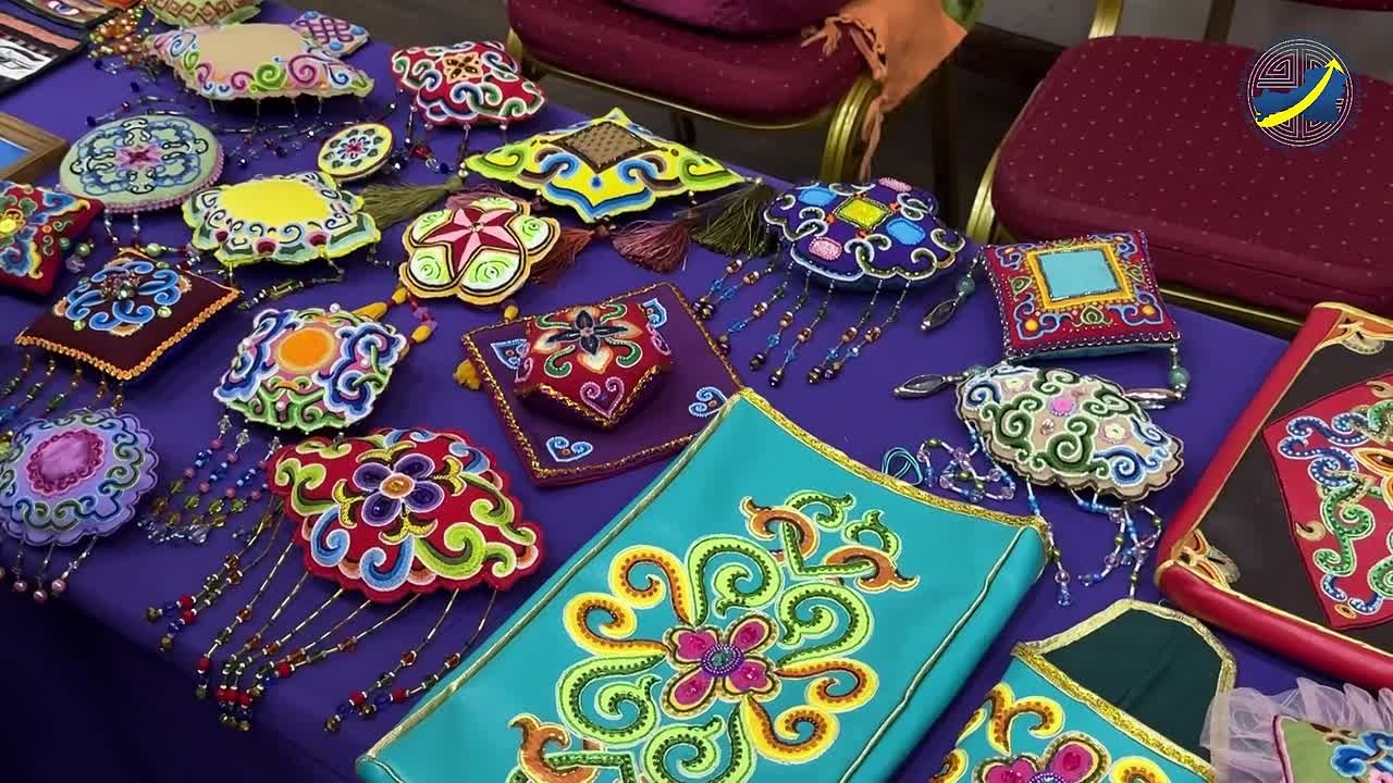 В Туве ремесленники готовят уникальные сувениры к Международному буддийскому форуму