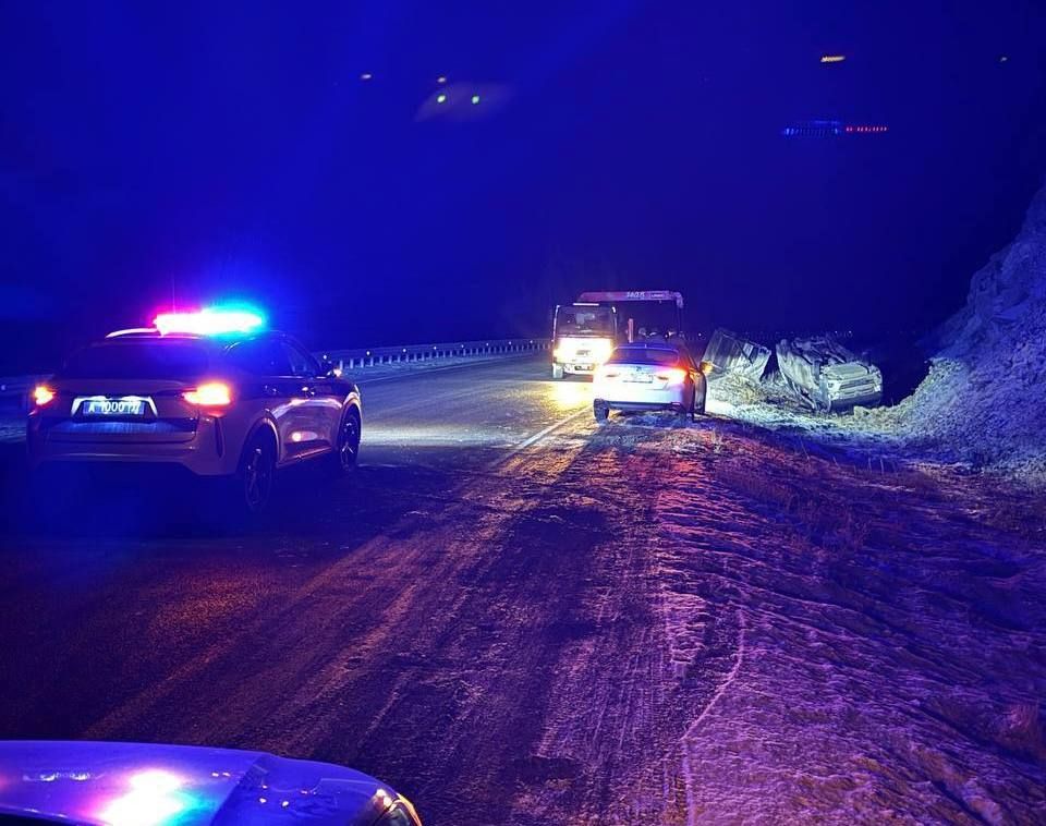 В Пий-Хемском районе выясняются обстоятельства ДТП с участием пассажирского автобуса