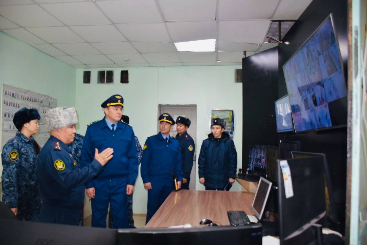 Заместитель прокурора республики Владимир Родин проверил условия содержания под стражей в Федеральном казенном учреждении Следственный изолятор № 1 УФСИН России по Республике Тыва Заместитель прокурора республики Владимир Родин проверил условия содержания под стражей в Федеральном казенном учреждении Следственный изолятор № 1 УФСИН России по Республике Тыва
