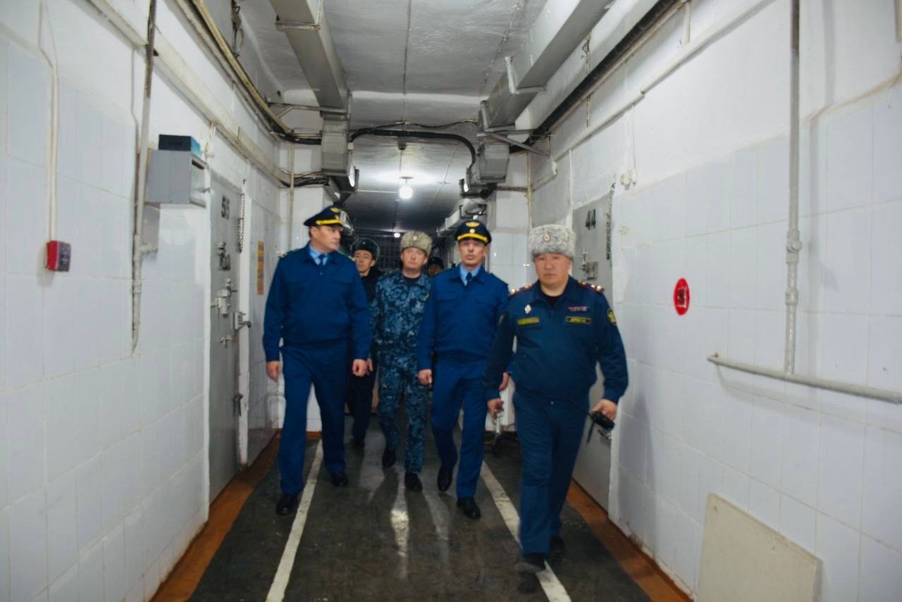 Заместитель прокурора республики Владимир Родин проверил условия содержания под стражей в Федеральном казенном учреждении Следственный изолятор № 1 УФСИН России по Республике Тыва Заместитель прокурора республики Владимир Родин проверил условия содержания под стражей в Федеральном казенном учреждении Следственный изолятор № 1 УФСИН России по Республике Тыва