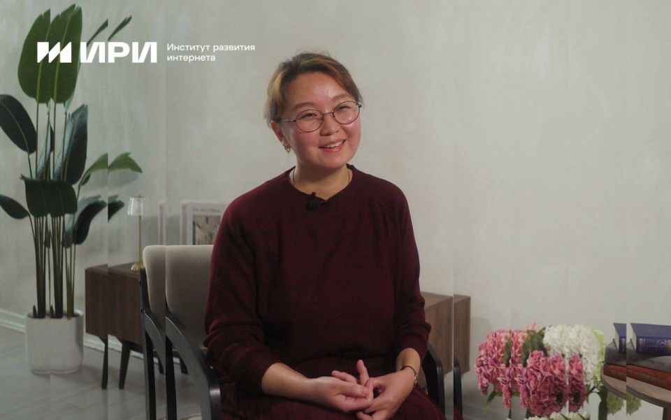 В 2024 году получение премии Президента России Владимира Путина для молодых деятелей культуры стало для кандидата филологических наук Менги Васильевны Ондар еще одним звеном в той важной работе, которой она занимается вот...