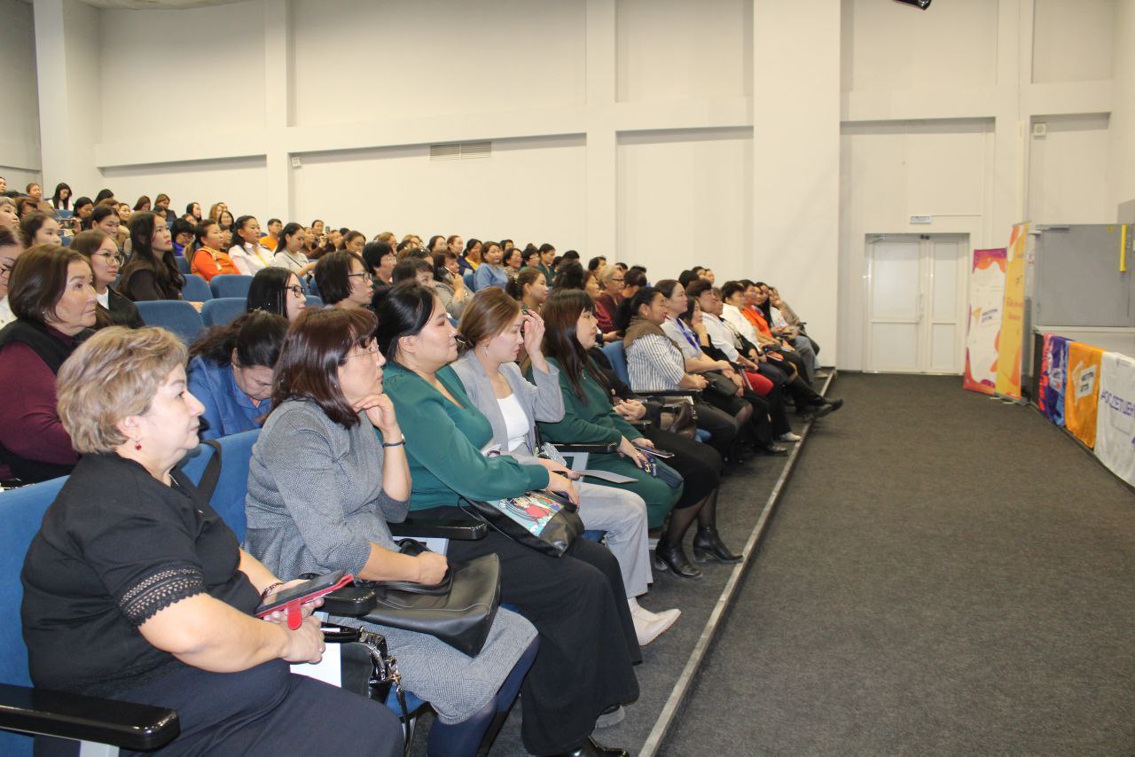 В Кызыле проведен семинар для учителей начальных классов В Кызыле проведен семинар для учителей начальных классов