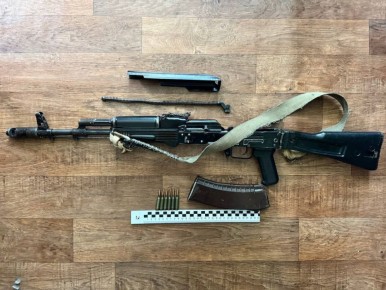 Сотрудники полиции призывают граждан к добровольной сдаче незаконно хранящегося огнестрельного оружия и боеприпасов