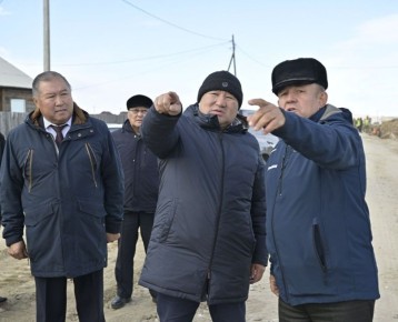 Кдээ суурларны комплекстиг хгжлдези: Тываны Баштыы Эрзинде орук ажылдарын хынаан