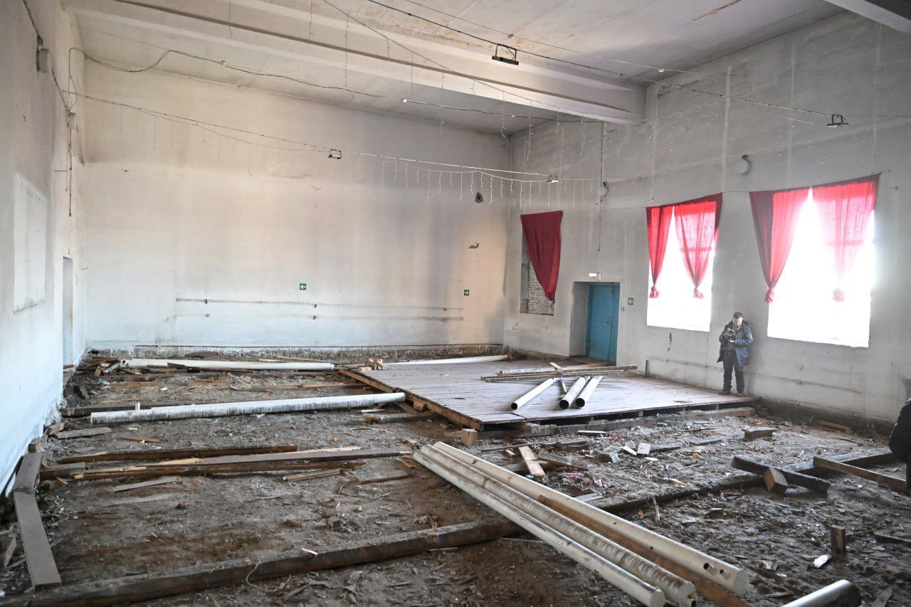 Глава Тувы проинспектировал ход капитального ремонта Дома культуры в селе Бай-Даге Глава Тувы проинспектировал ход капитального ремонта Дома культуры в селе Бай-Даге