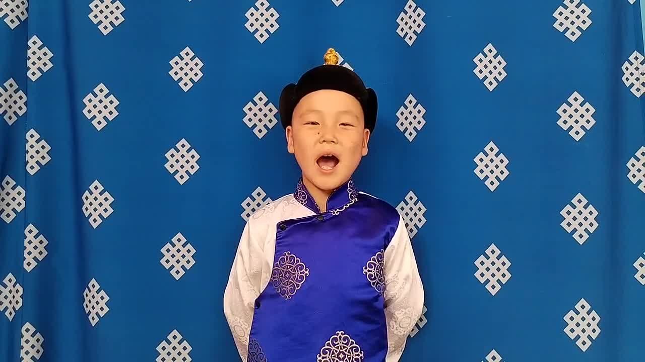 Кызыл-Хаяны ном саы Тыва дыл хнн таварыштыр чогаадыкчы салым-чаяанныг уругларны илередип, деткиир сорулга-биле «Бирги шлм ындынналзын» деп мрейни чарлаанын дынаткан