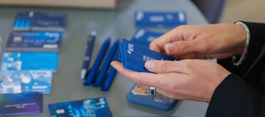 ВТБ предупреждает о значительном росте мошеннических атак в мессенджерах и по телефону, где злоумышленники маскируются под руководителей компаний