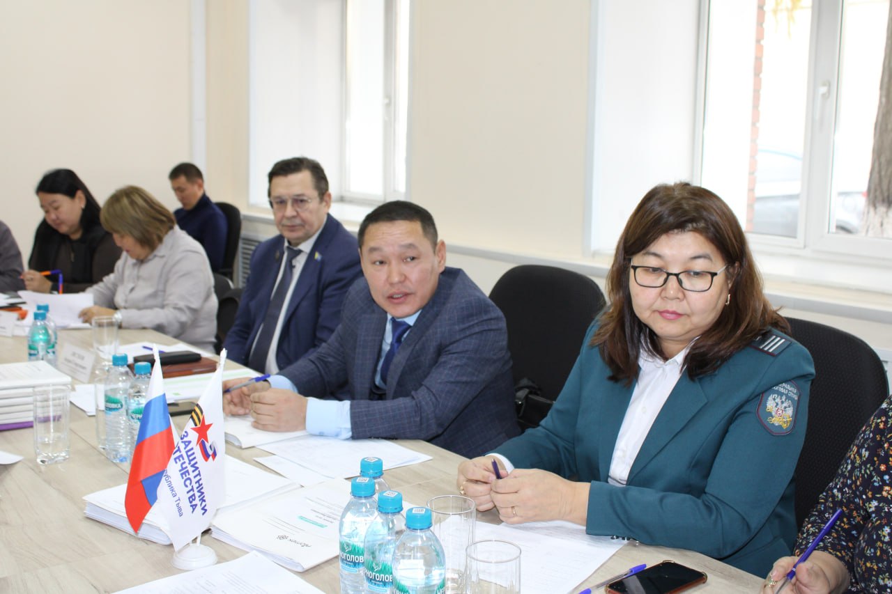 В Кызыле состоялась защита бизнес-проектов ветеранов СВО