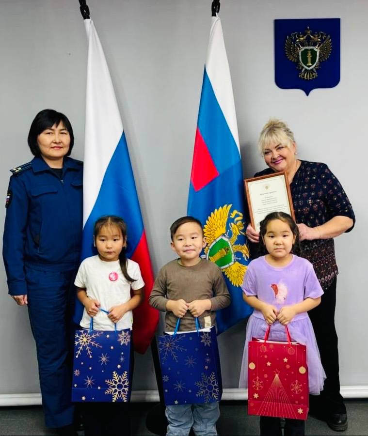 В прокуратуре республики подведены итоги творческого конкурса «Моя Родина - Россия! Моя Родина - Тыва!»