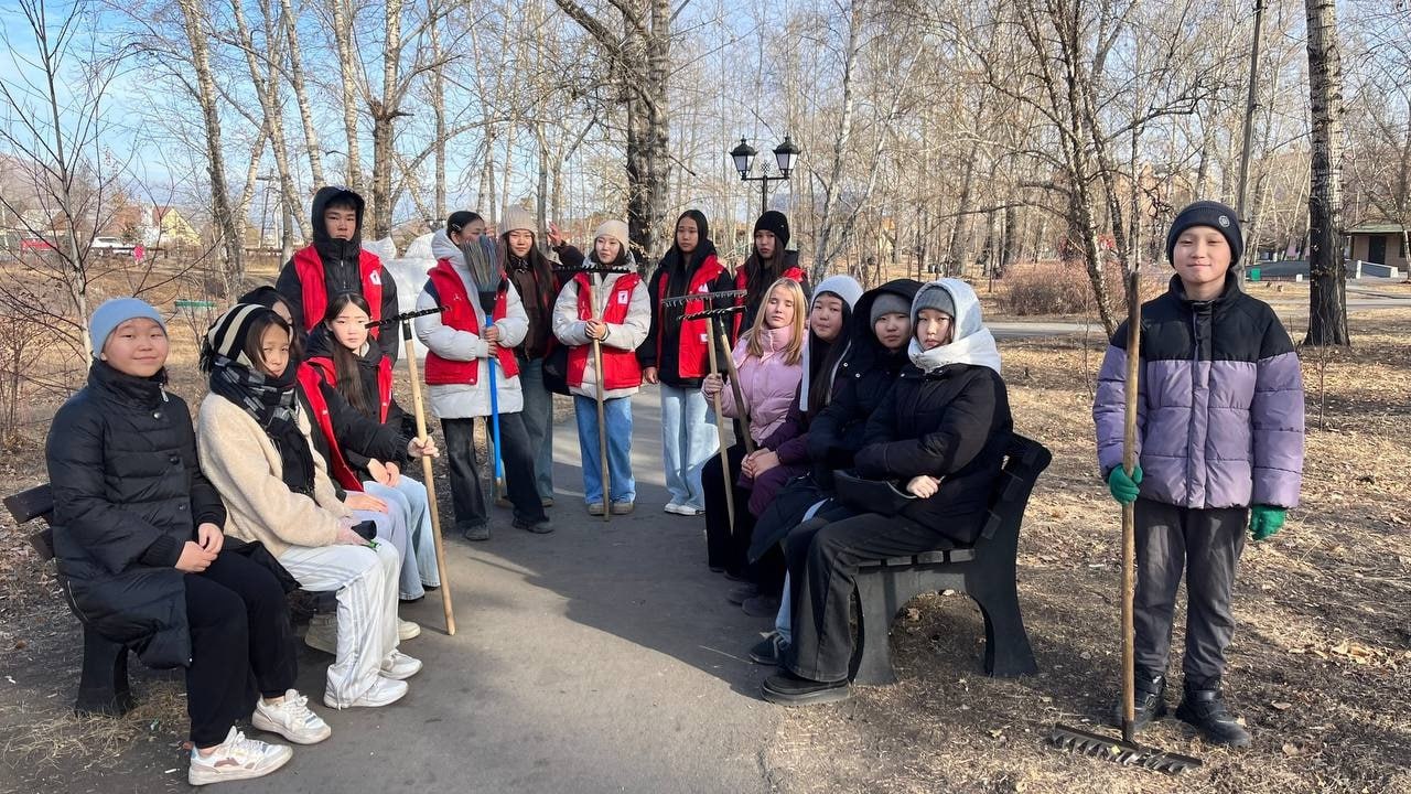 Малый вклад, большой эффект: крышечки превратились в прочные скамейки в Молодёжном сквере и у Дворца молодёжи Малый вклад, большой эффект: крышечки превратились в прочные скамейки в Молодёжном сквере и у Дворца молодёжи