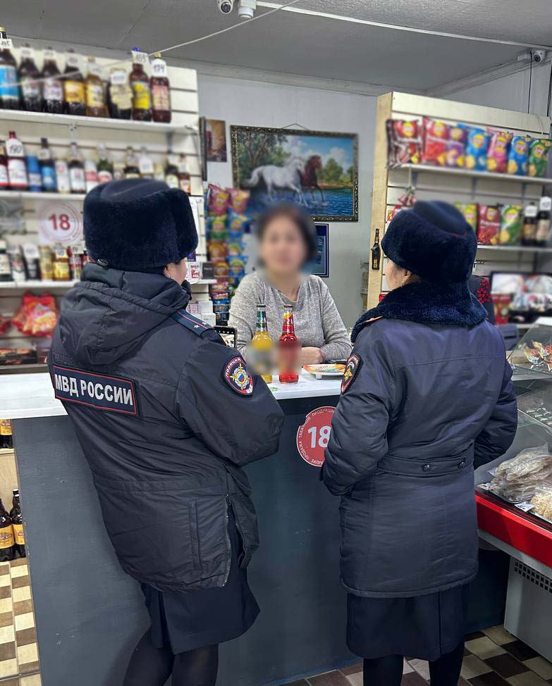 В ходе проведения оперативно-профилактического мероприятия «Правопорядок» сотрудниками полиции из незаконного оборота изъято около 430 литров нелегальной алкогольной продукции В ходе проведения оперативно-профилактического мероприятия «Правопорядок» сотрудниками полиции из незаконного оборота изъято около 430 литров нелегальной алкогольной продукции