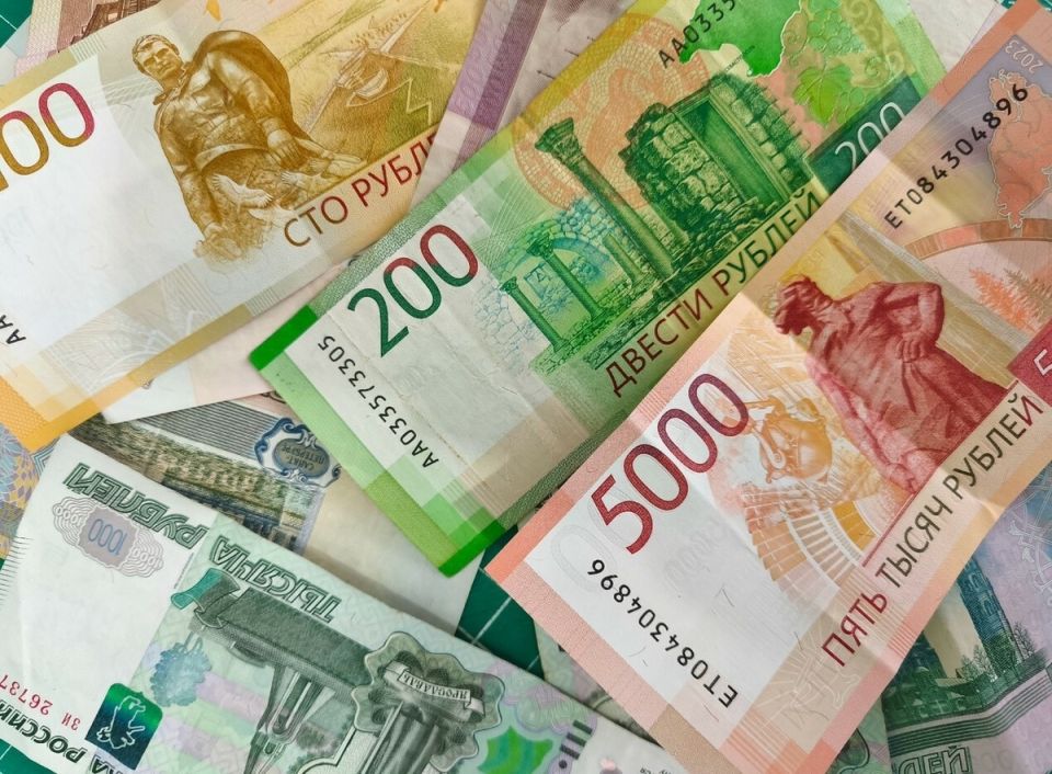 С ноября 2025 года изменится график выплат пенсий и детских пособий