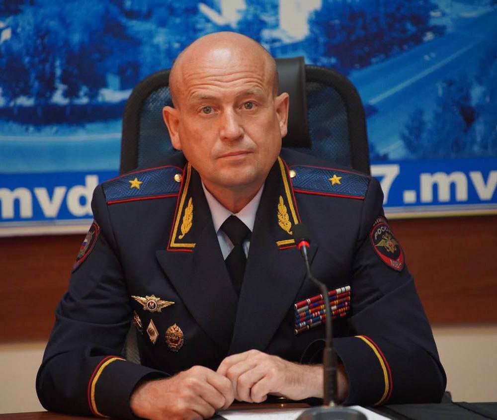 Поздравление Министра внутренних дел по Республике Тыва генерал-майора полиции Юрия Завьялова с Днём народного единства