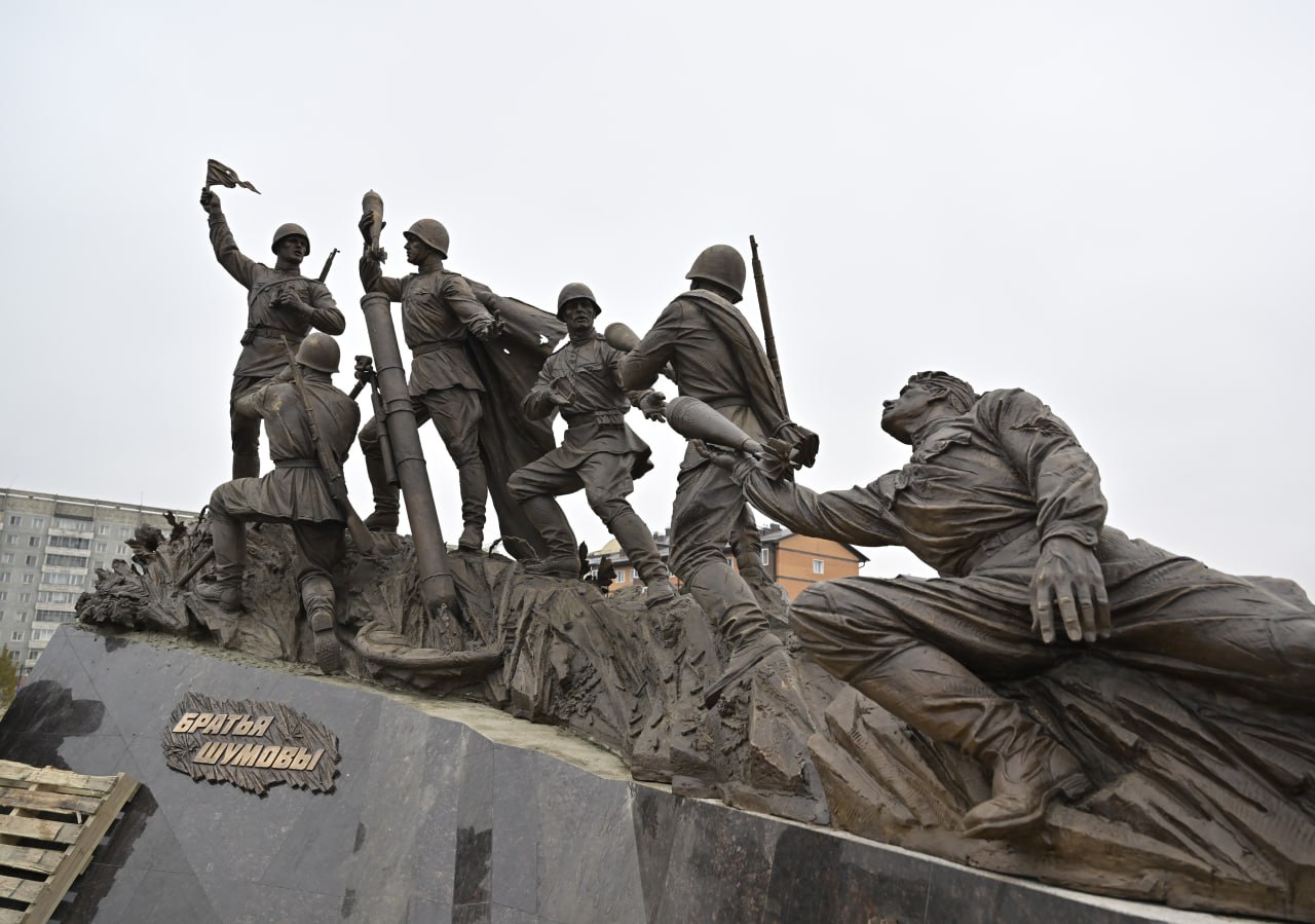 Глава Тувы проверил ход подготовки к открытию в Кызыле памятников братьям Шумовым и участникам специальной военной операции Глава Тувы проверил ход подготовки к открытию в Кызыле памятников братьям Шумовым и участникам специальной военной операции