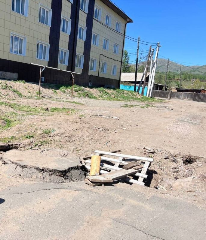 По требованию прокуратуры проведен ремонт придомовой территории многоквартирного дома По требованию прокуратуры проведен ремонт придомовой территории многоквартирного дома