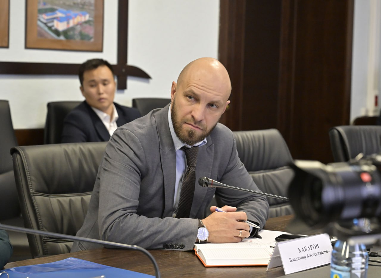 В Правительстве Тувы подвели промежуточные итоги проекта «Герои Тувы» В Правительстве Тувы подвели промежуточные итоги проекта «Герои Тувы»