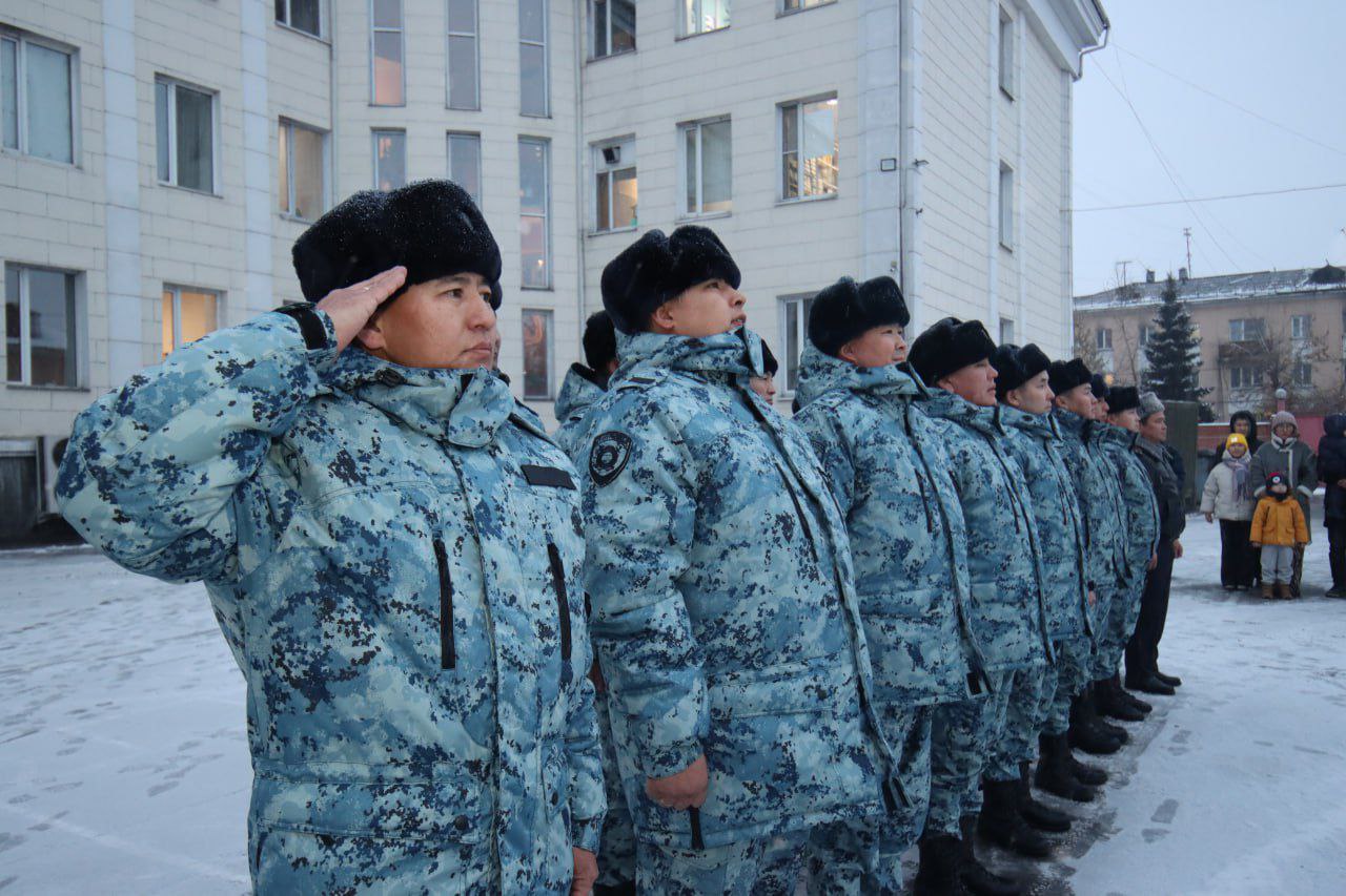 Сводный отряд полицейских из Тувы отправился в служебную командировку на Северный Кавказ Сводный отряд полицейских из Тувы отправился в служебную командировку на Северный Кавказ