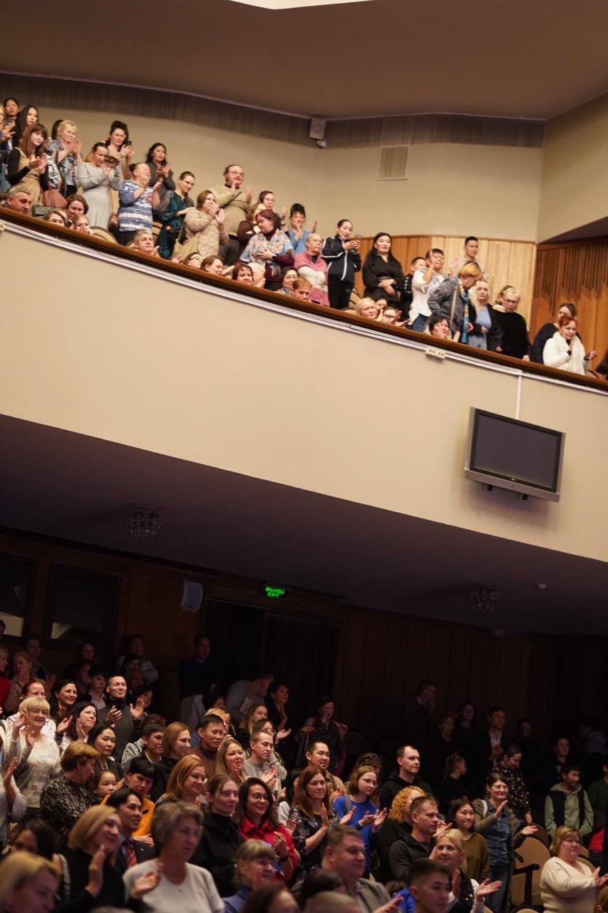 В Красноярске состоялся премьерный показ тувинского мюзикла «Легенда ветров» В Красноярске состоялся премьерный показ тувинского мюзикла «Легенда ветров»