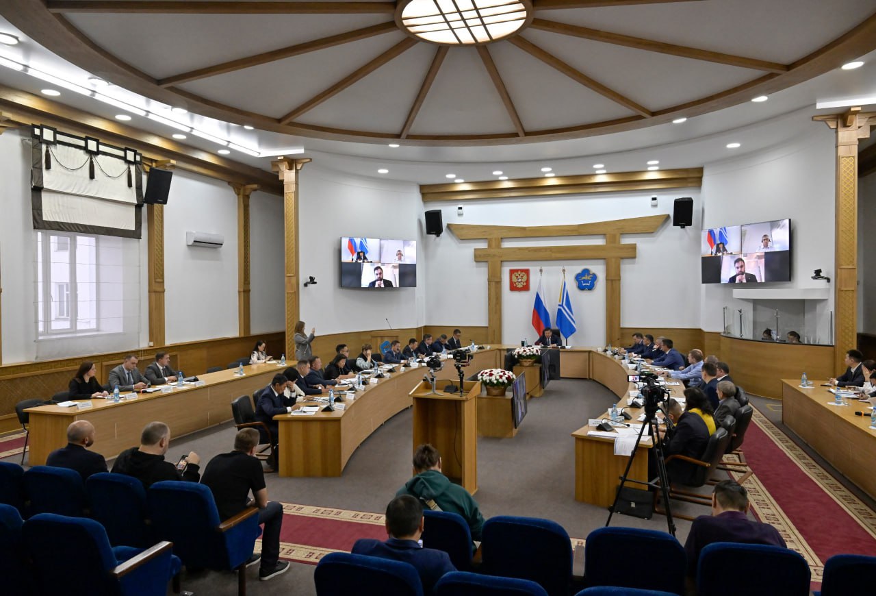 В Правительстве Тувы прошло заседание по развитию промышленности на территории республики В Правительстве Тувы прошло заседание по развитию промышленности на территории республики