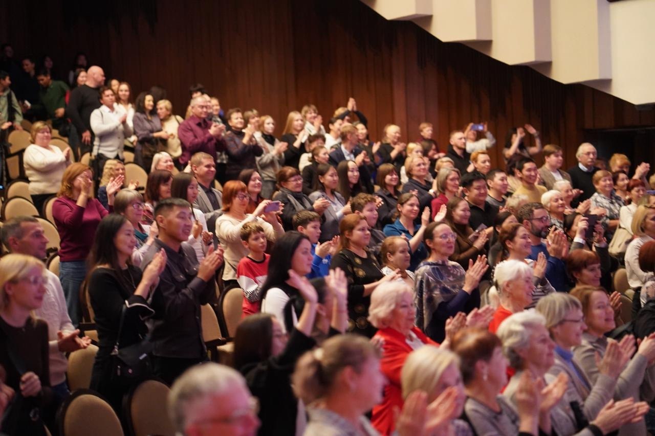 В Красноярске состоялся премьерный показ тувинского мюзикла «Легенда ветров» В Красноярске состоялся премьерный показ тувинского мюзикла «Легенда ветров»