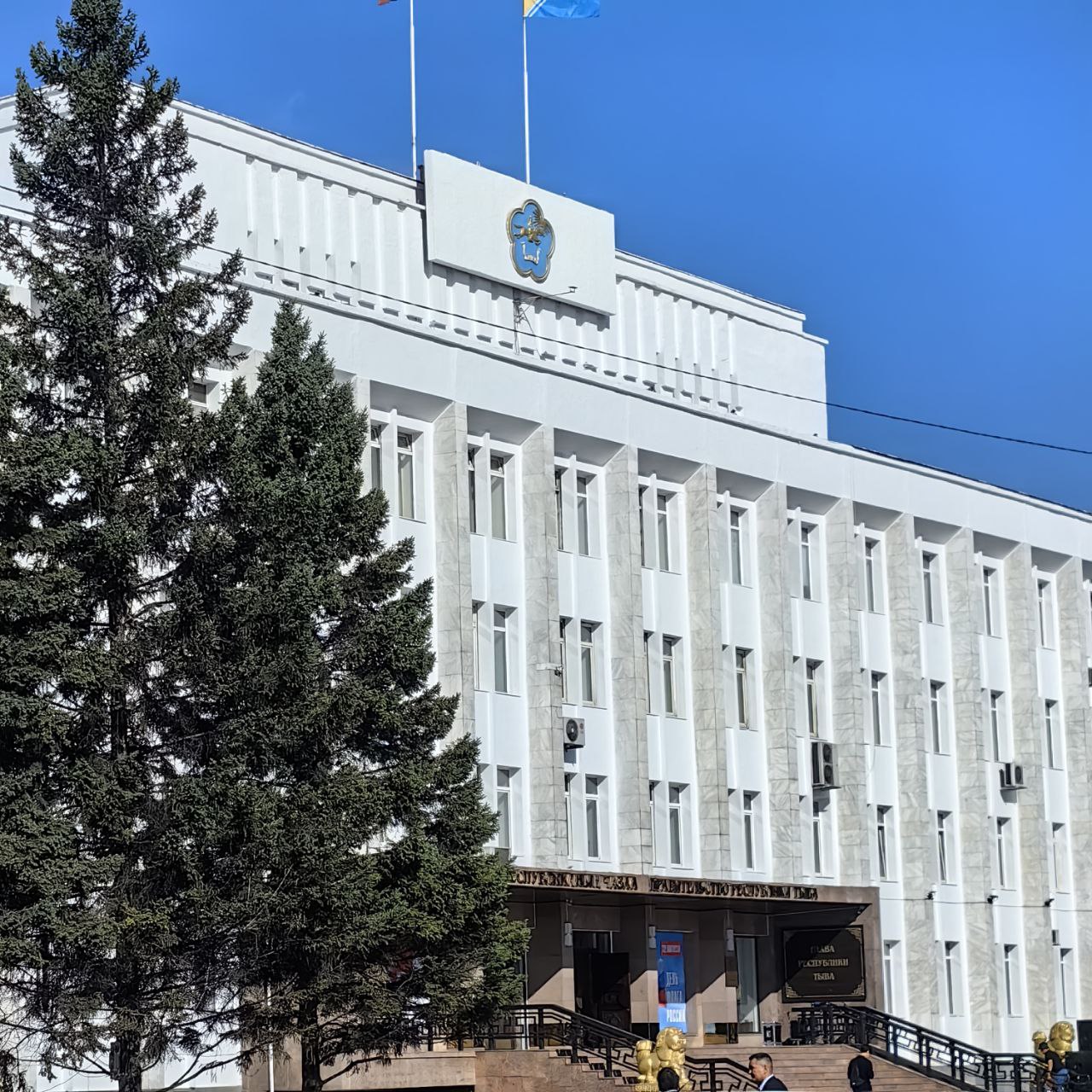 Глава Тувы выразил соболезнования родным и близким погибших в ДТП