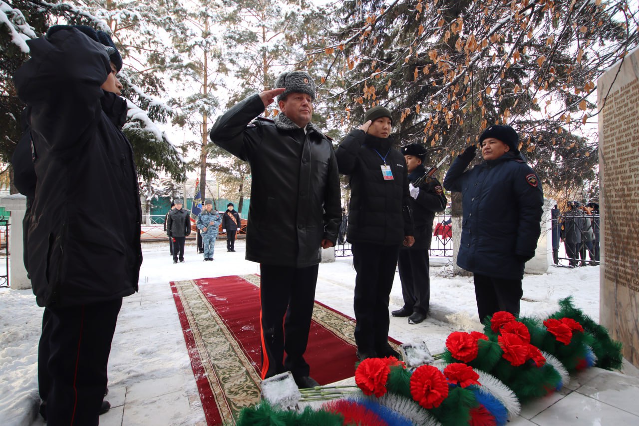 В МВД по Республике Тыва состоялось торжественное мероприятие, приуроченное ко Дню сотрудников органов внутренних дел В МВД по Республике Тыва состоялось торжественное мероприятие, приуроченное ко Дню сотрудников органов внутренних дел