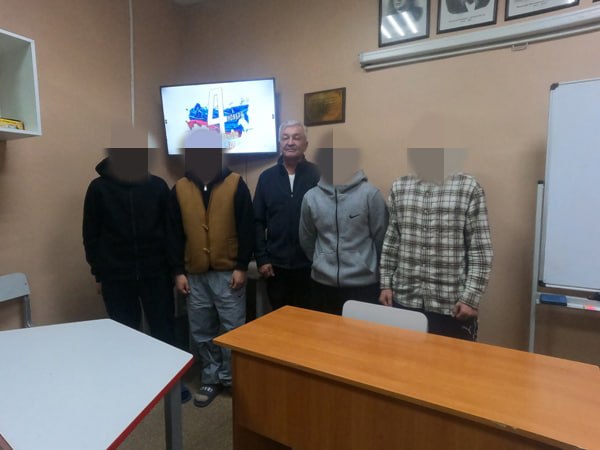 Несовершеннолетние, находящиеся в СИЗО, встретились с именитым спортсменом Несовершеннолетние, находящиеся в СИЗО, встретились с именитым спортсменом