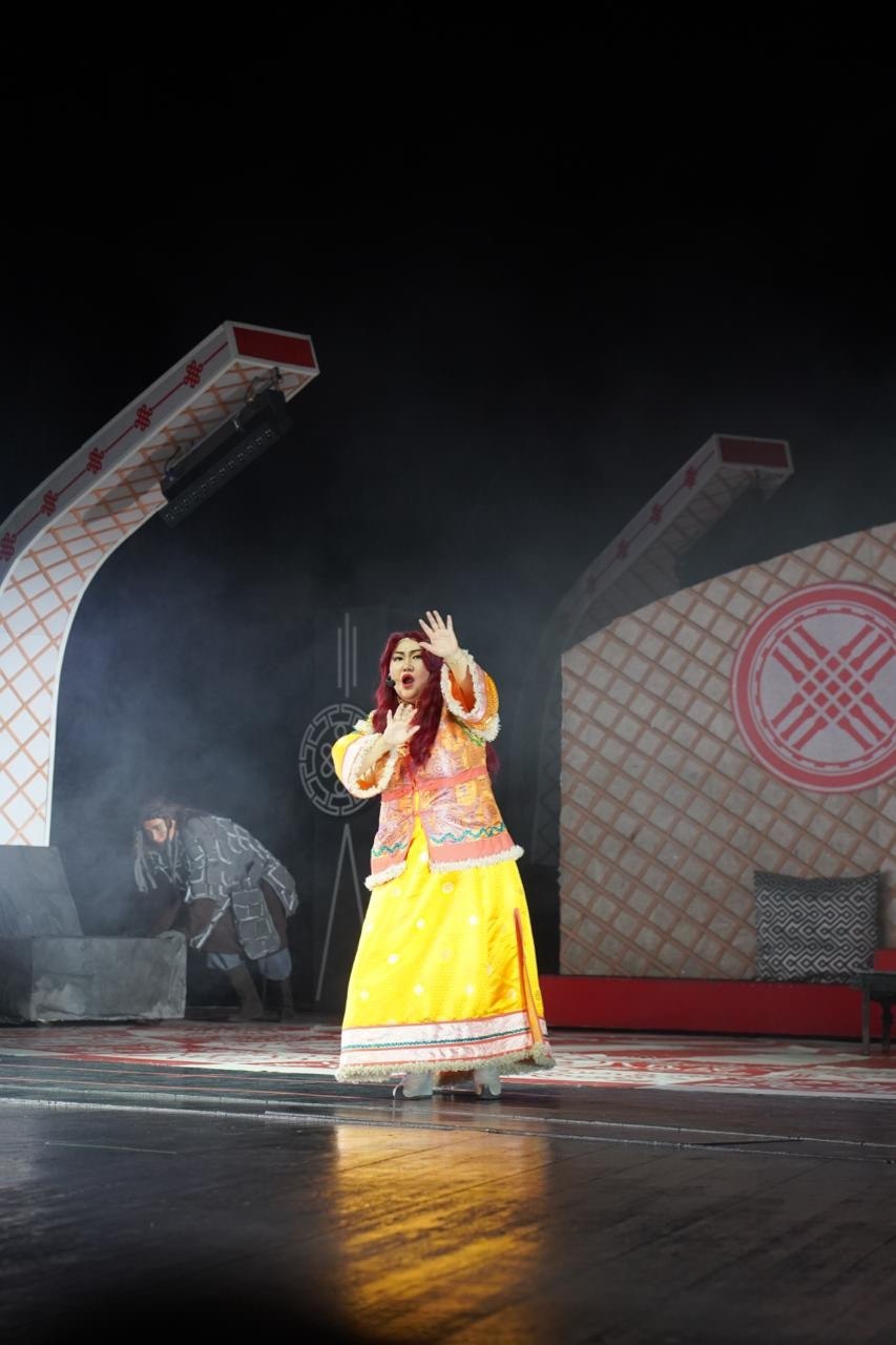 В Красноярске состоялся премьерный показ тувинского мюзикла «Легенда ветров» В Красноярске состоялся премьерный показ тувинского мюзикла «Легенда ветров»