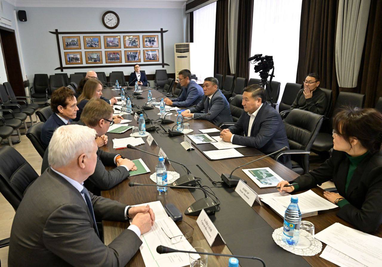 Глава Тувы встретился с руководством «Тардан Голд» Глава Тувы встретился с руководством «Тардан Голд»