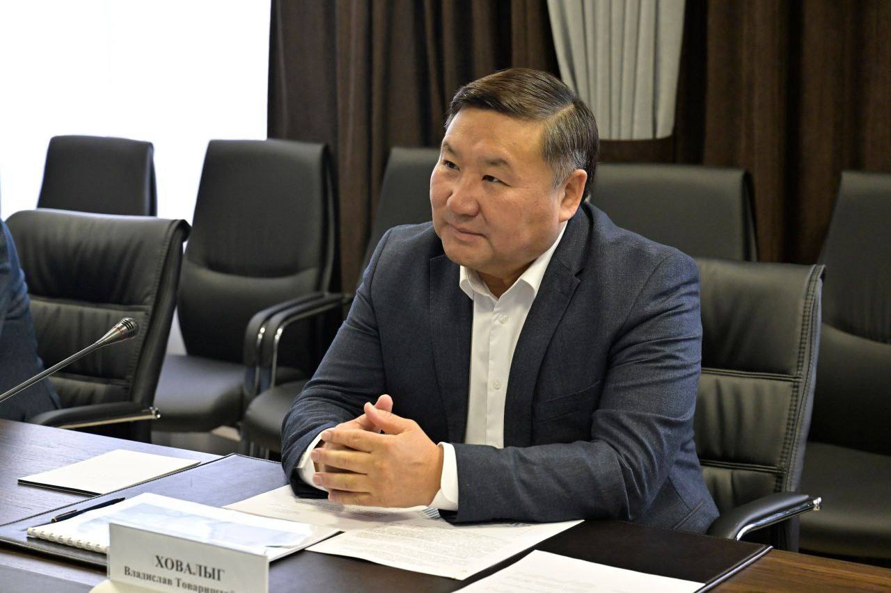 Глава Тувы встретился с руководством «Тардан Голд» Глава Тувы встретился с руководством «Тардан Голд»