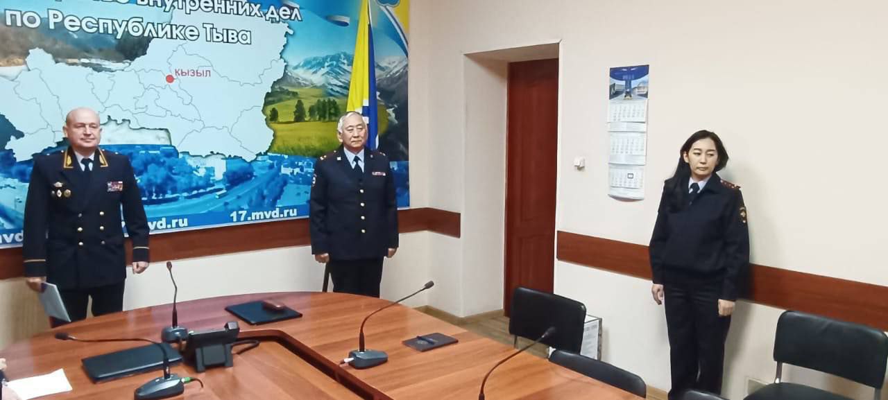 Сегодня свой юбилей отмечает председатель Совета ветеранов МВД по Республике Тыва полковник полиции в отставке Валерий Оржакович Тарыма! Сегодня свой юбилей отмечает председатель Совета ветеранов МВД по Республике Тыва полковник полиции в отставке Валерий Оржакович Тарыма!