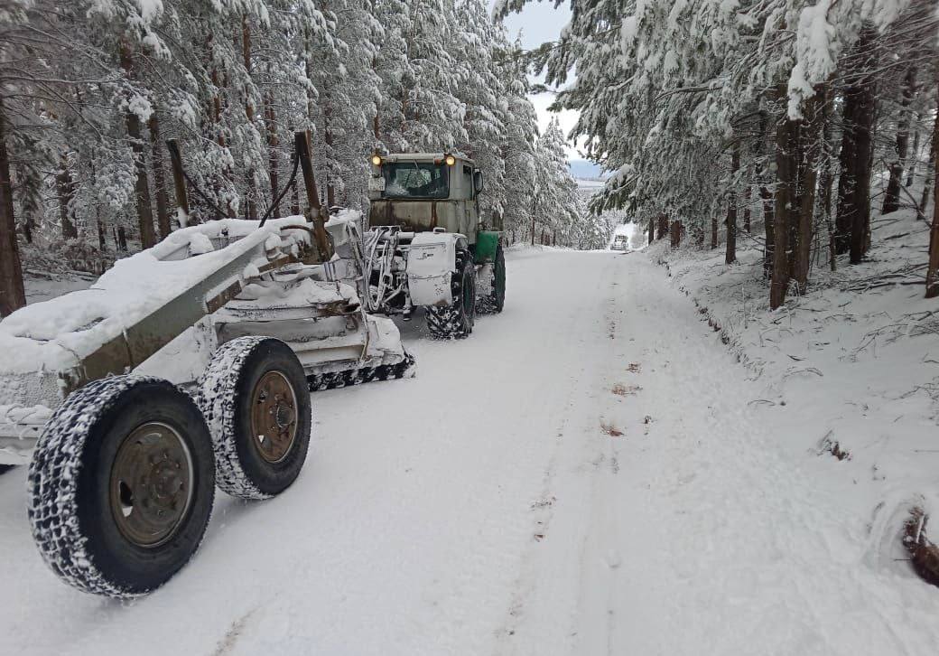 В Туве продолжаются работы по зимнему содержанию автодорог регионального и федерального значения