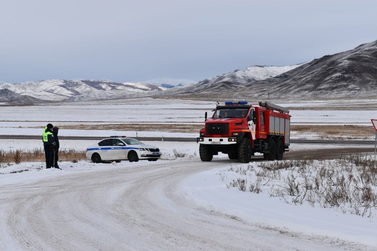 Спасатели Тувы провели учение на федеральной трассе «Енисей» Спасатели Тувы провели учение на федеральной трассе «Енисей»