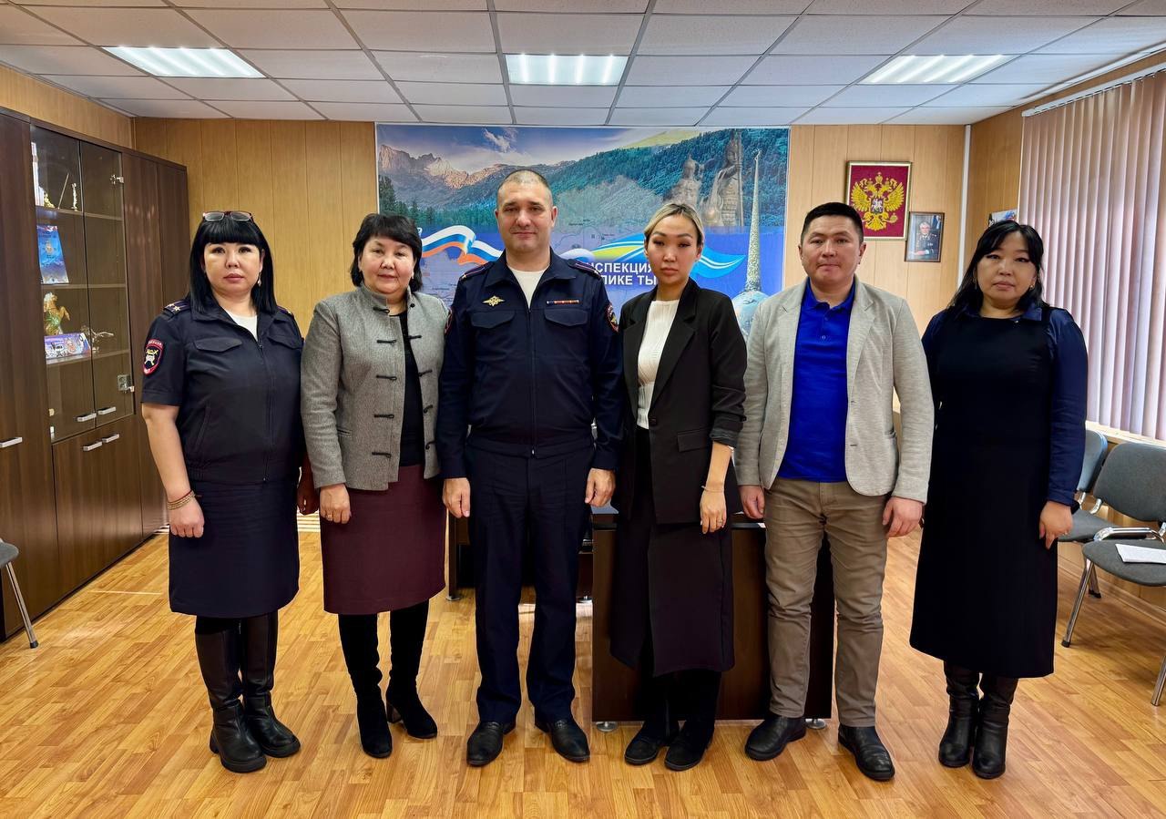 В Туве за 10 месяцев задержали 214 несовершеннолетних водителей В Туве за 10 месяцев задержали 214 несовершеннолетних водителей