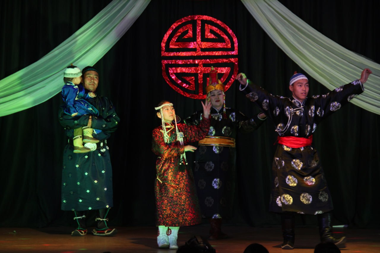 Орлана Дамба представит Чаа-Хольский район на республиканском конкурсе матерей в Туве Орлана Дамба представит Чаа-Хольский район на республиканском конкурсе матерей в Туве