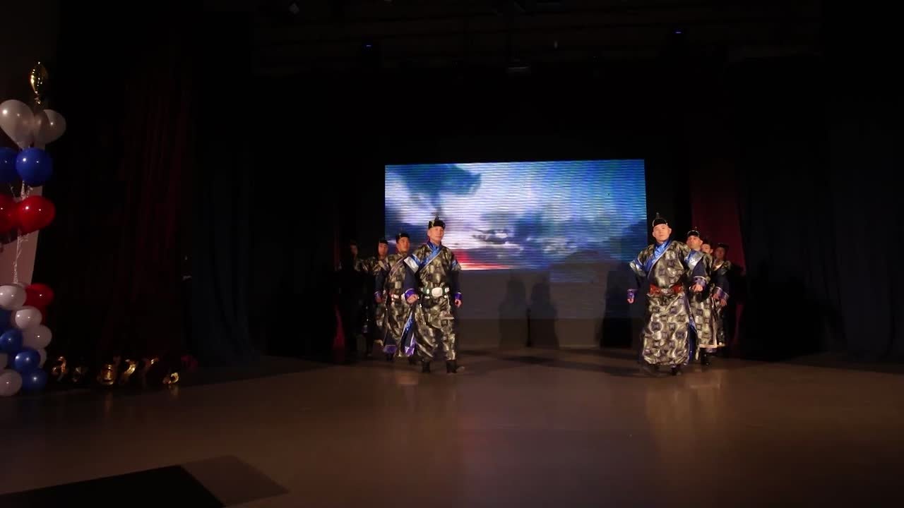 Дорогие друзья!. Эта неделя была необычной, потому что в самом ее начале сотрудники органов внутренних дел отметили свой главный профессиональный праздник