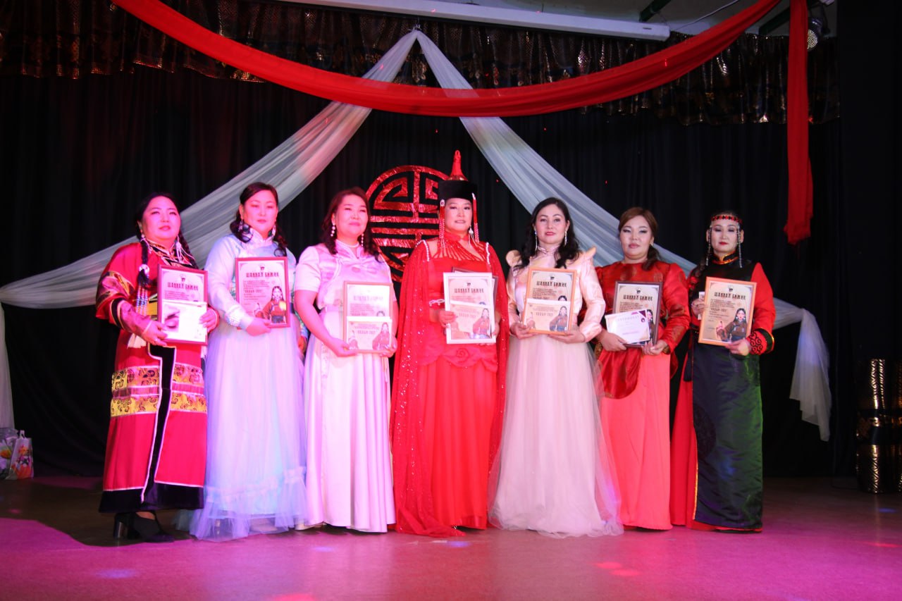 Орлана Дамба представит Чаа-Хольский район на республиканском конкурсе матерей в Туве Орлана Дамба представит Чаа-Хольский район на республиканском конкурсе матерей в Туве