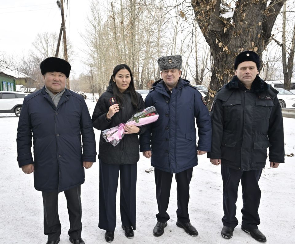                -      7  . .     , ...