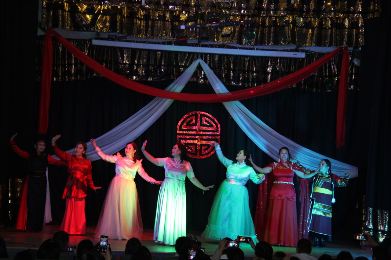 Орлана Дамба представит Чаа-Хольский район на республиканском конкурсе матерей в Туве Орлана Дамба представит Чаа-Хольский район на республиканском конкурсе матерей в Туве