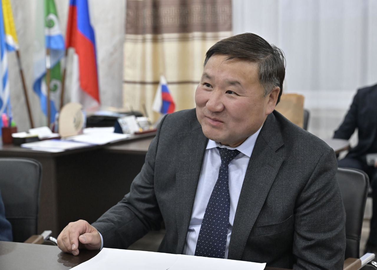 Глава Тувы встретился с участниками СВО и их семьями в Пий-Хемском районе Глава Тувы встретился с участниками СВО и их семьями в Пий-Хемском районе