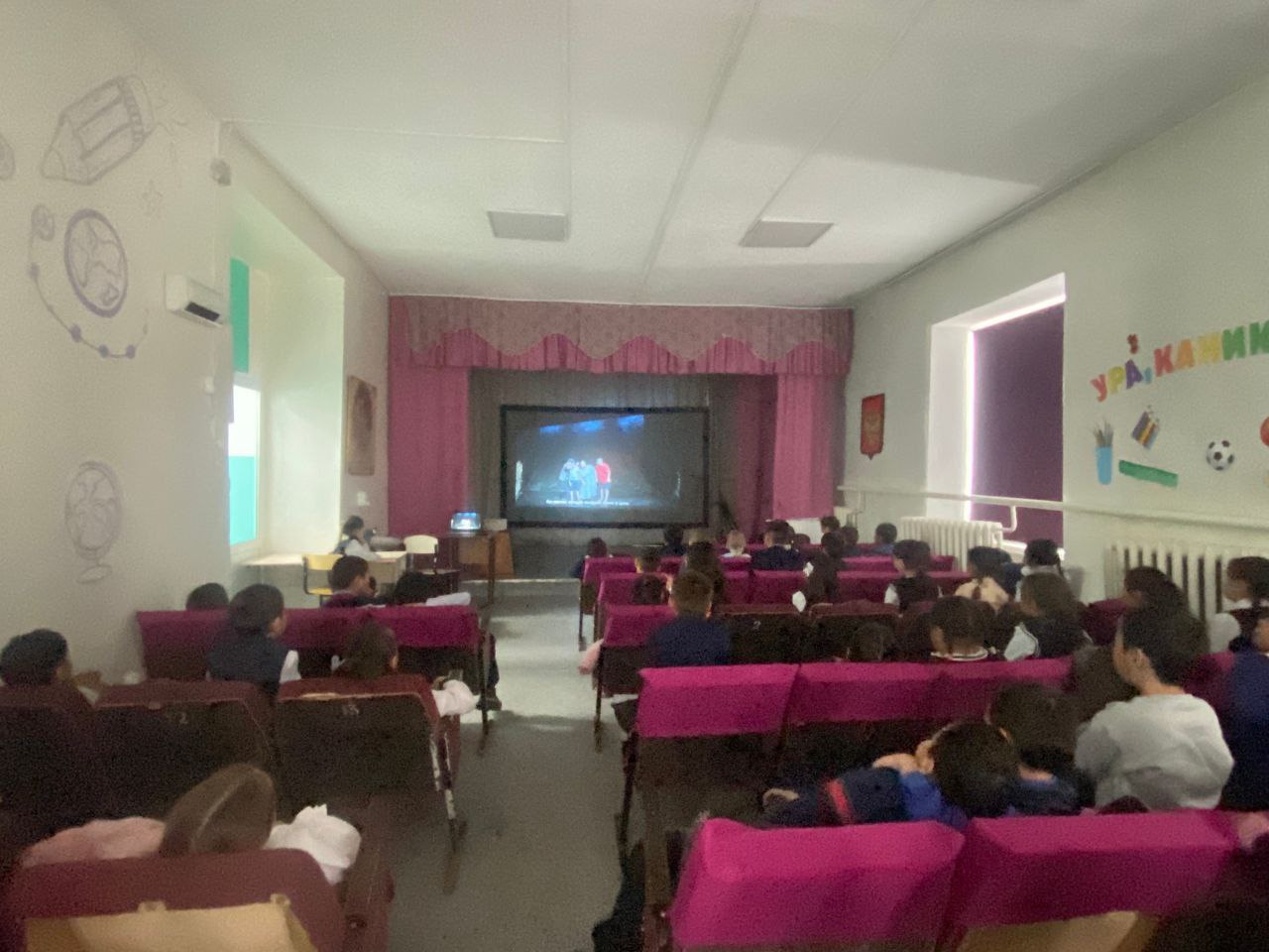 В школах и СУЗах Тувы состоялась «Патриотическая неделя» В школах и СУЗах Тувы состоялась «Патриотическая неделя»