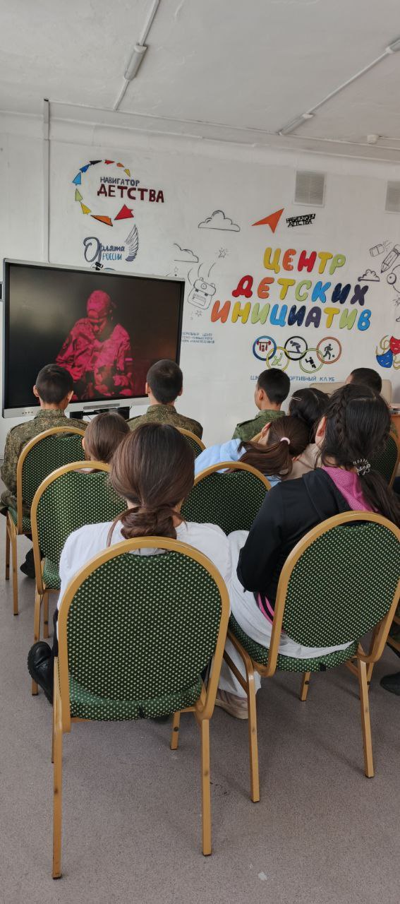 В школах и СУЗах Тувы состоялась «Патриотическая неделя» В школах и СУЗах Тувы состоялась «Патриотическая неделя»