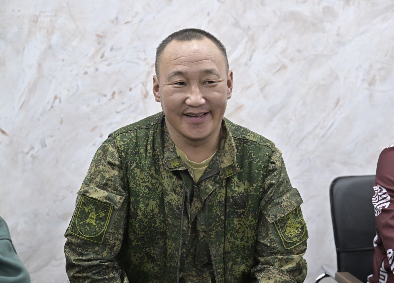 Глава Тувы встретился с участниками СВО и их семьями в Пий-Хемском районе Глава Тувы встретился с участниками СВО и их семьями в Пий-Хемском районе