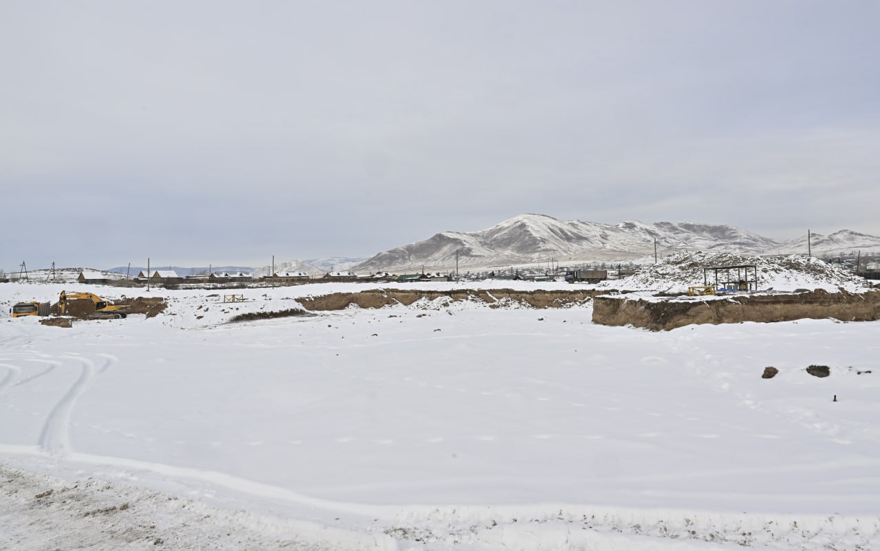 Во время рабочей командировки в Пий-Хемский кожуун Глава Тувы проинспектировал ход строительства школы на 825 мест в г. Туране. Объект возводится по национальному проекту «Молодежь и дети» Во время рабочей командировки в Пий-Хемский кожуун Глава Тувы проинспектировал ход строительства школы на 825 мест в г. Туране. Объект возводится по национальному проекту «Молодежь и дети»