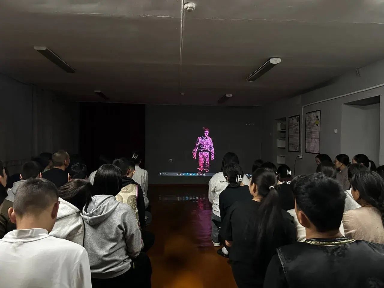 В школах и СУЗах Тувы состоялась «Патриотическая неделя» В школах и СУЗах Тувы состоялась «Патриотическая неделя»